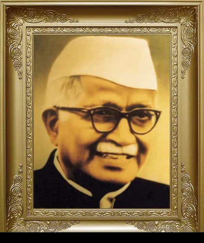 Portrait of Shree Chhaganlal Dayaljee, founder of CHD
