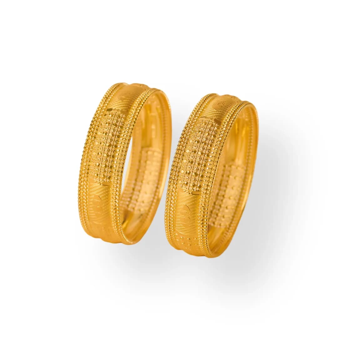 Luxurious Gold Festive Bangle