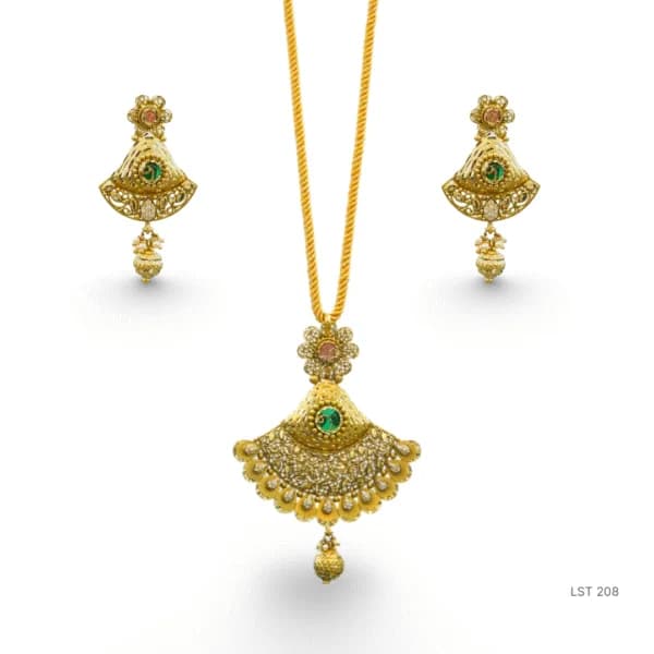 OPULENT GOLD PENDANT AND EARRINGS SET 22K